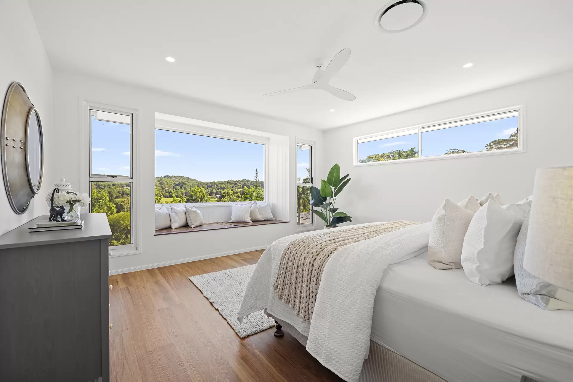 389 Paynters Creek Road, Rosemount Sold by Queensland Sotheby's International Realty - image 1