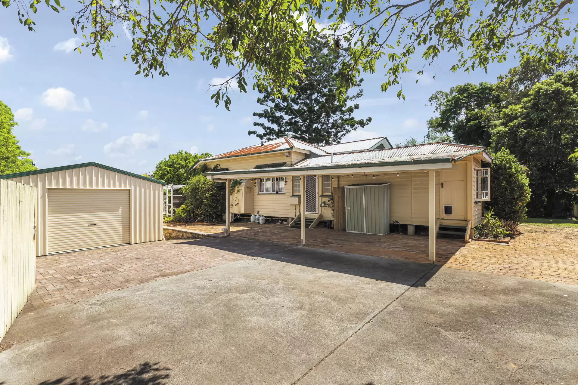 181 Birkdale Road, Birkdale Sold by  - image 1