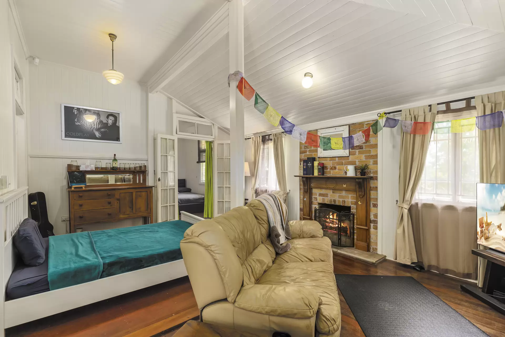 181 Birkdale Road, Birkdale Sold by Queensland Sotheby's International Realty - image 1