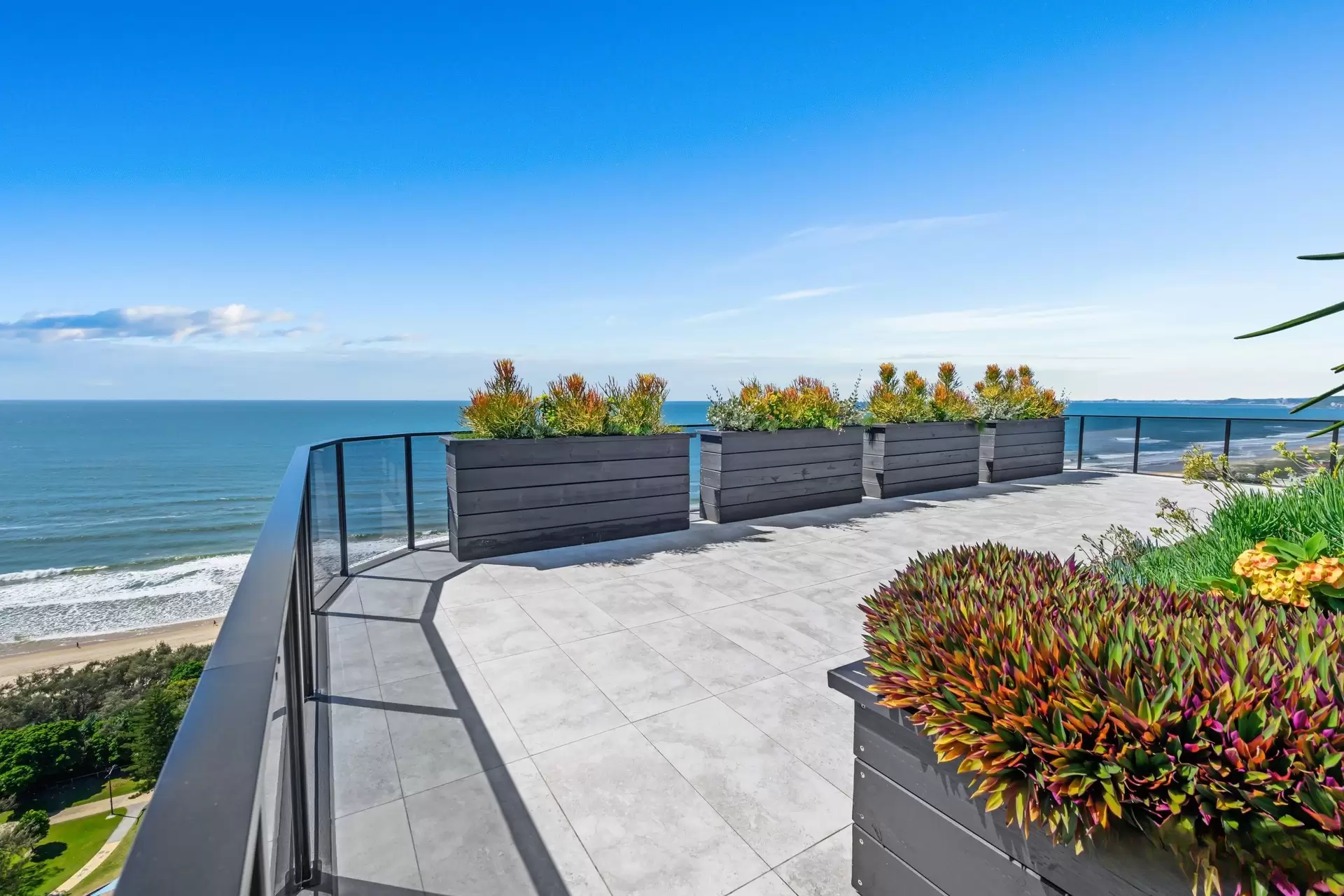 404/185 Old Burleigh Road, Broadbeach Sold by Queensland Sotheby's International Realty - image 1