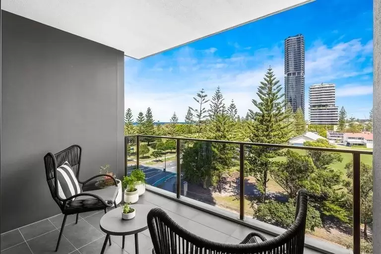 404/185 Old Burleigh Road, Broadbeach Sold by Queensland Sotheby's International Realty - image 1