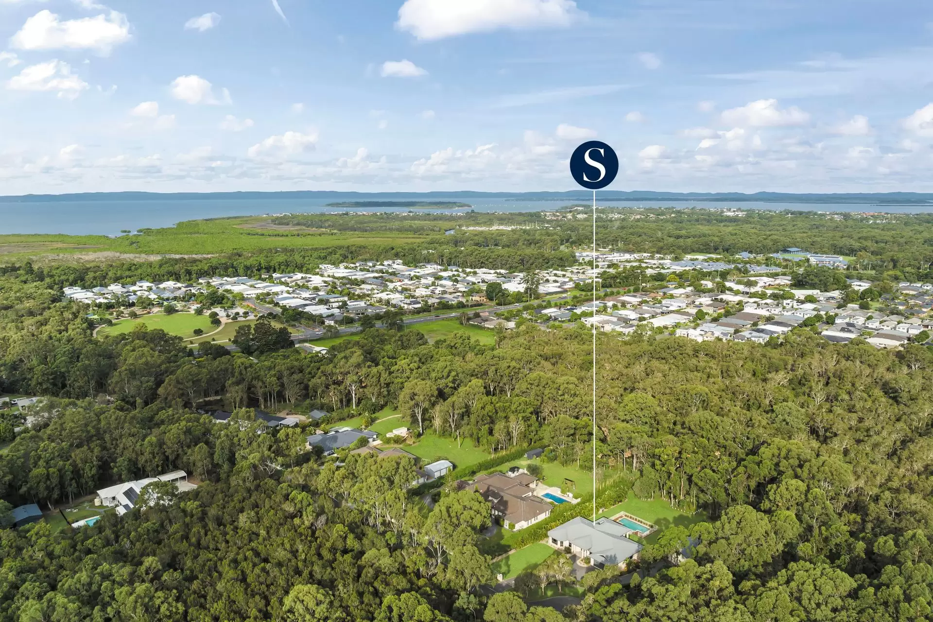 29-31 Pinecone Place, Thornlands Sold by Queensland Sotheby's International Realty - image 1