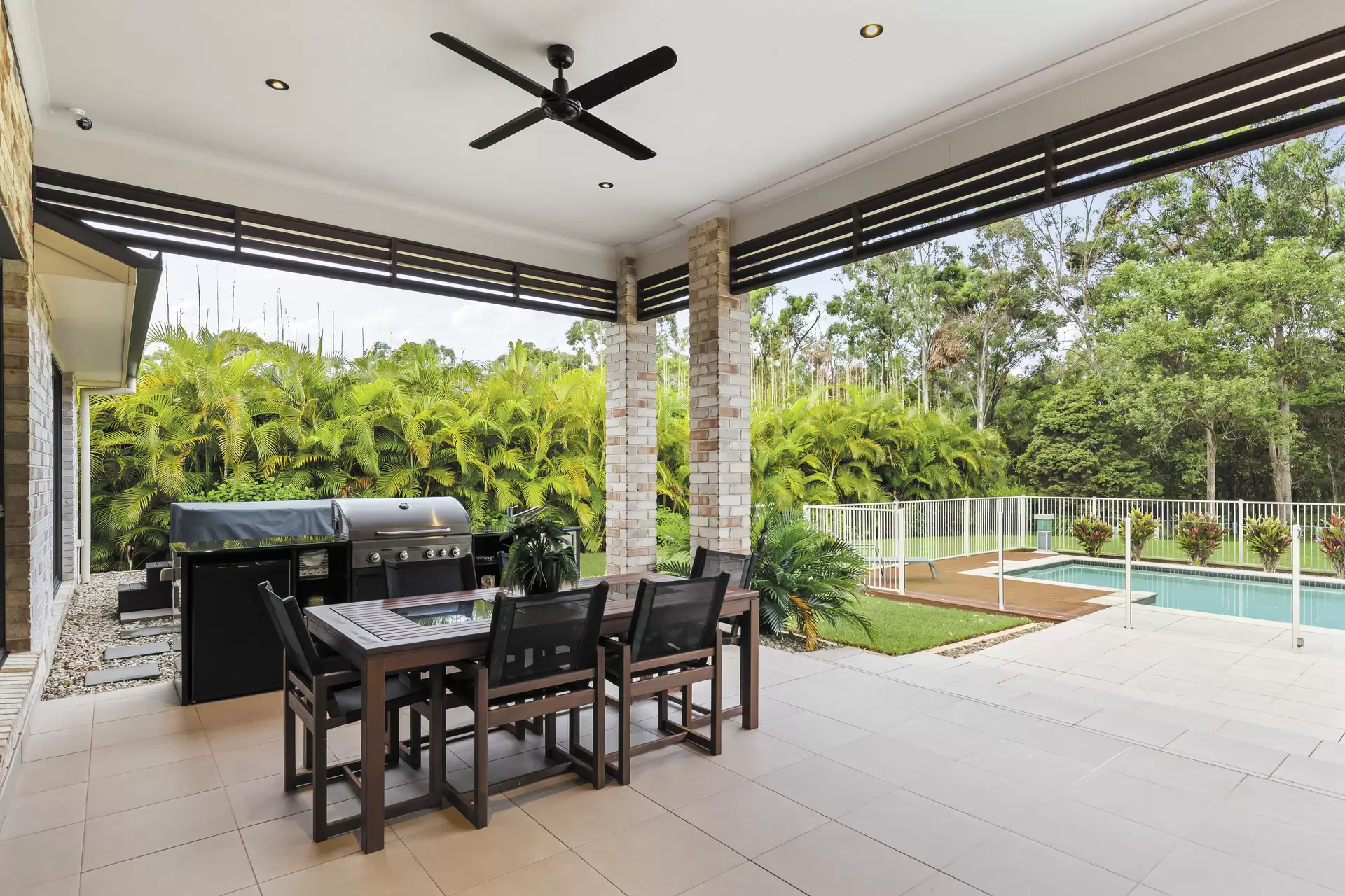29-31 Pinecone Place, Thornlands Sold by  - image 1