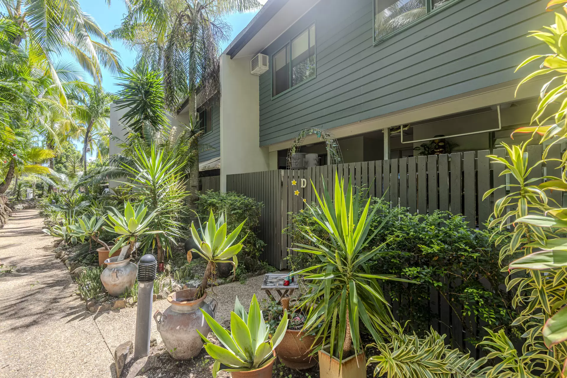 4 Banksia Court, Hamilton Island Sold by Queensland Sotheby's International Realty - image 1