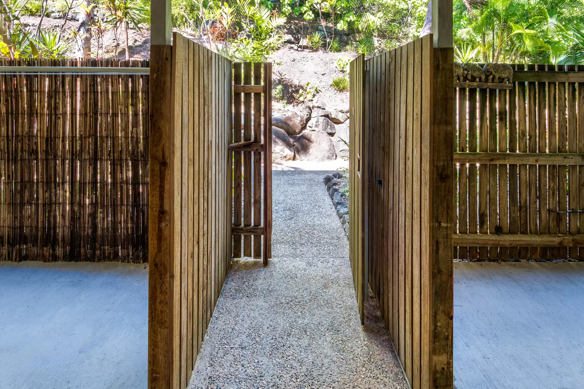 4 Banksia Court, Hamilton Island Sold by Queensland Sotheby's International Realty - image 1