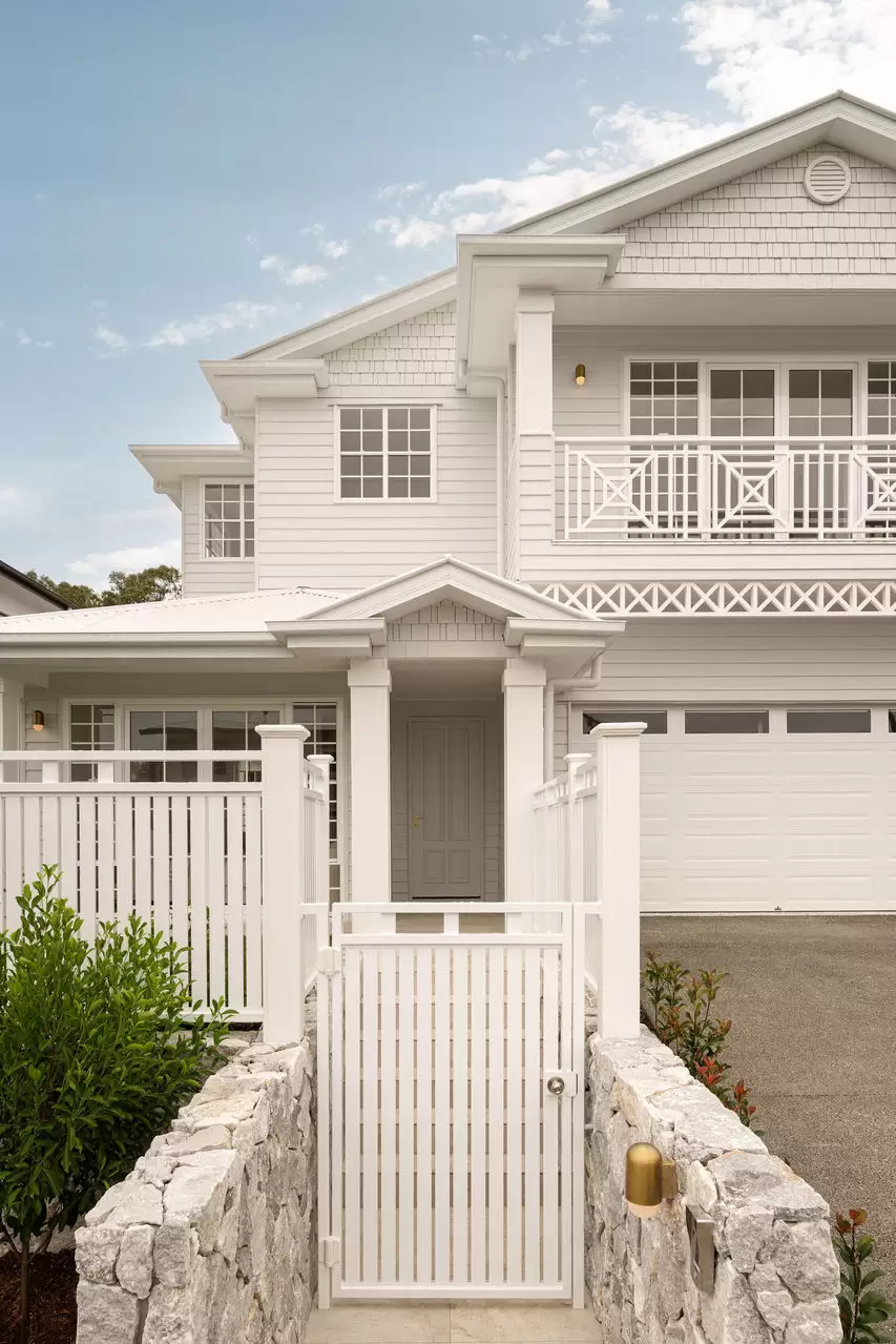 10 Calga Street, Wavell Heights Sold by Queensland Sotheby's International Realty - image 1