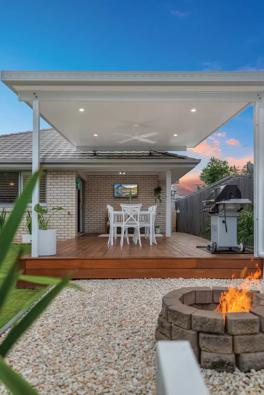 33 Angliss Circuit, Thornlands Sold by Queensland Sotheby's International Realty - image 1