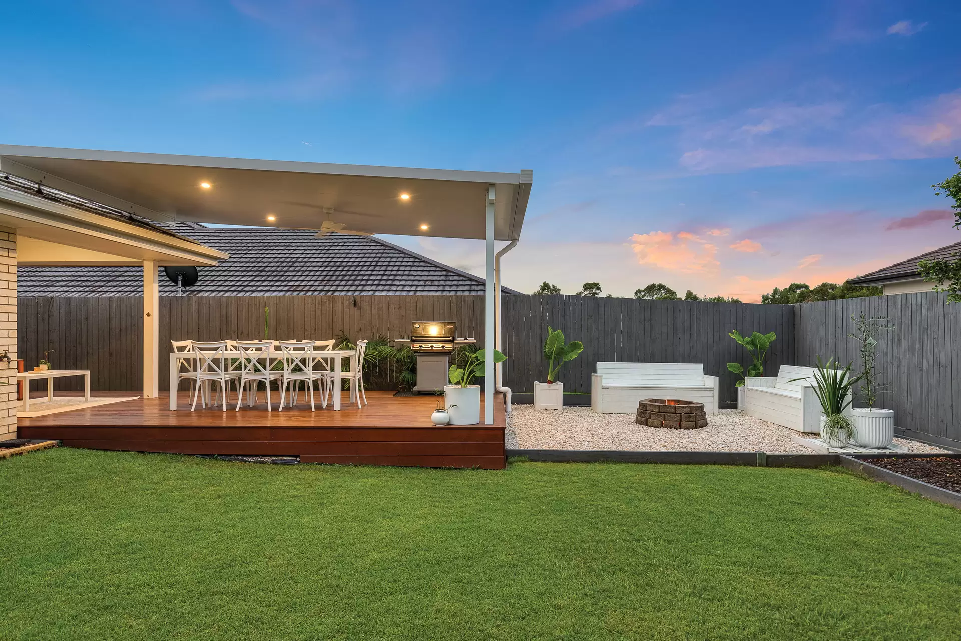 33 Angliss Circuit, Thornlands Sold by  - image 1