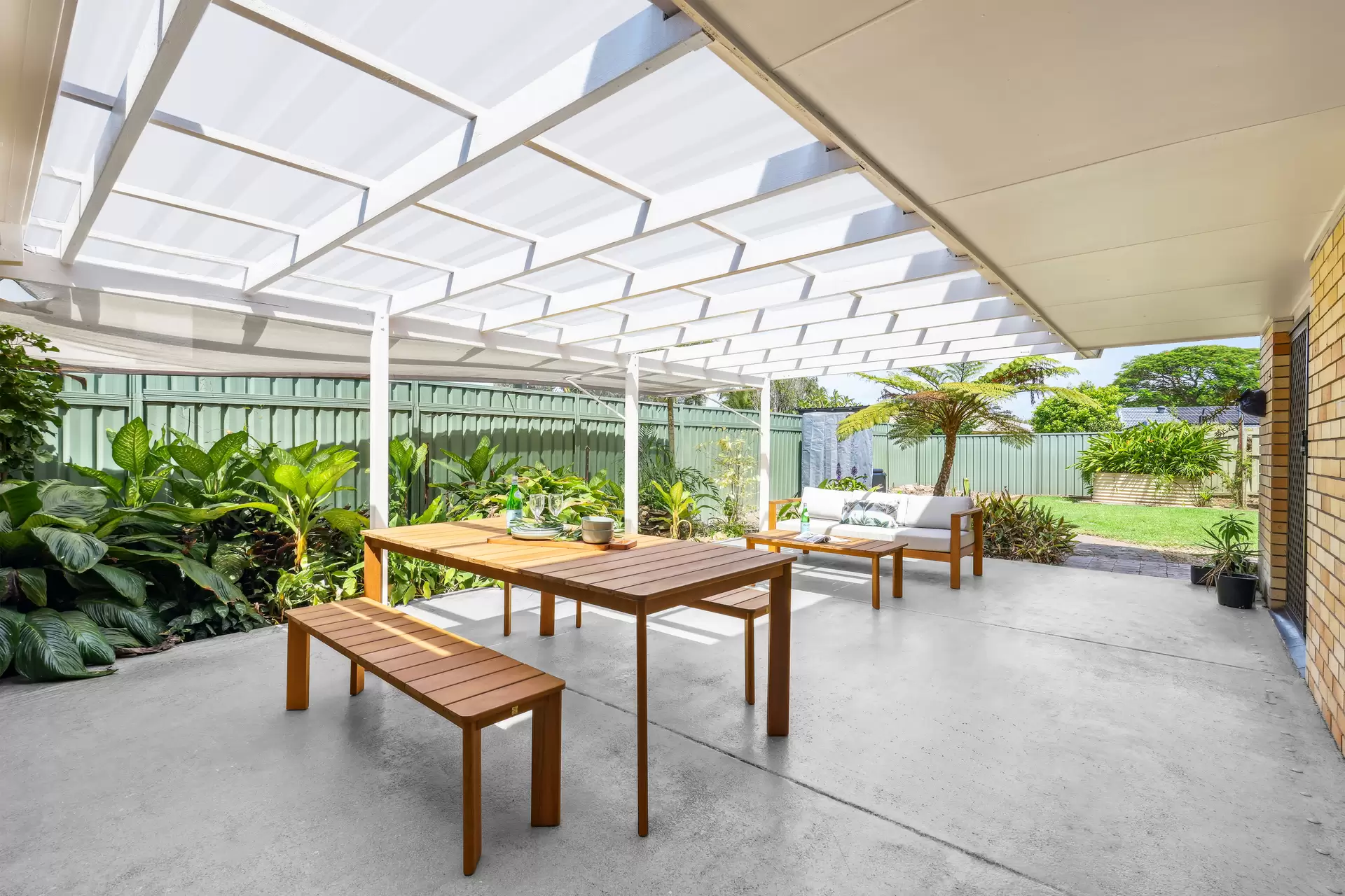 239  Mallawa Drive, Palm Beach Sold by  - image 1
