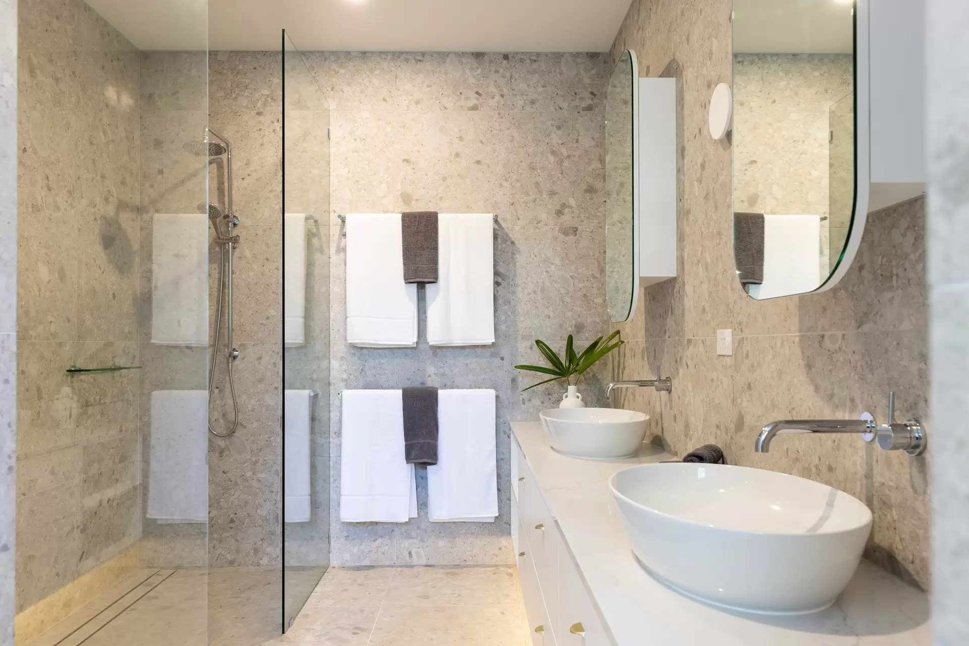 6 Rachel Carson Lane, Port Douglas Sold by Queensland Sotheby's International Realty - image 1