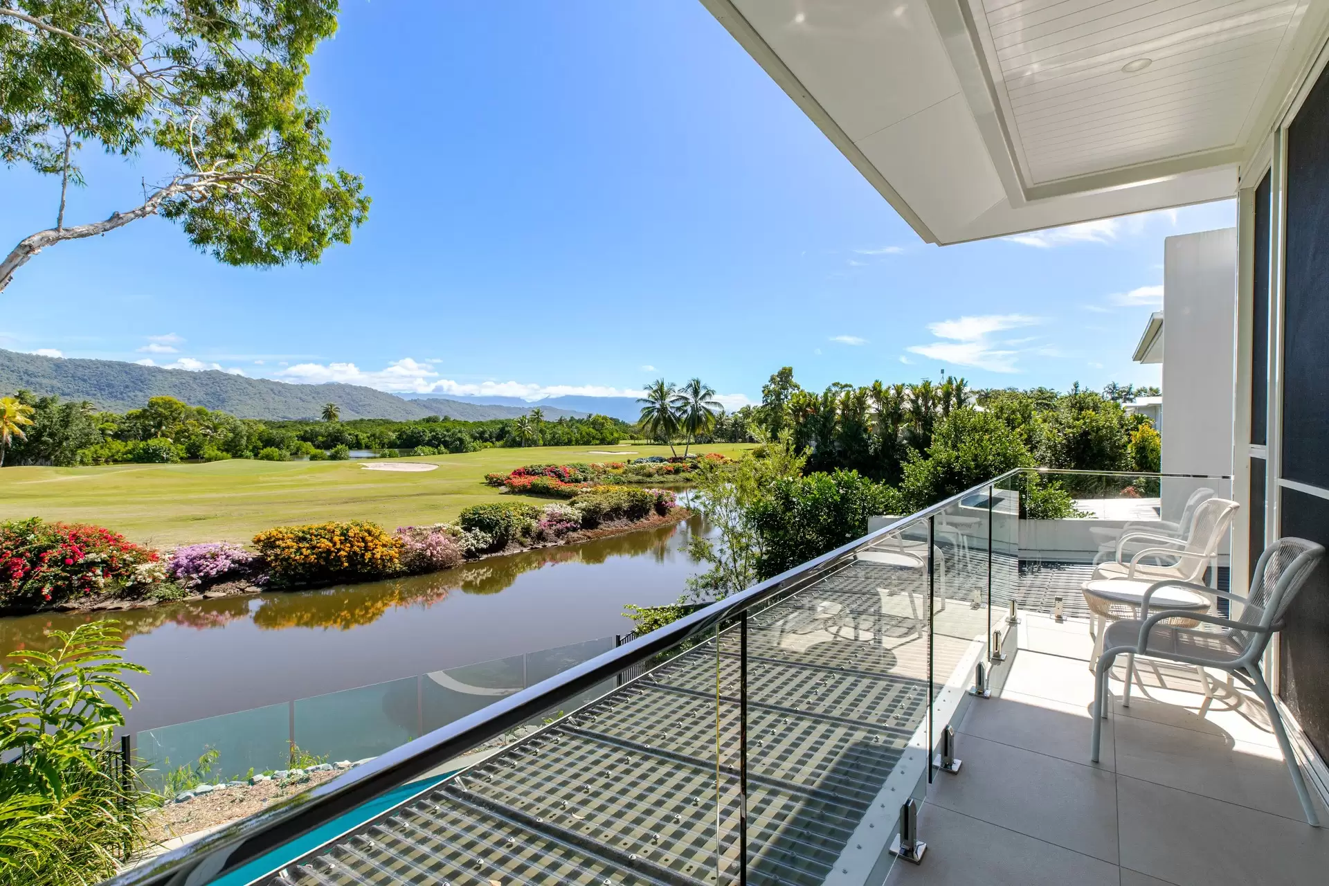 16/1 Rachel Carson Lane, Port Douglas For Sale by Queensland Sotheby's International Realty - image 1