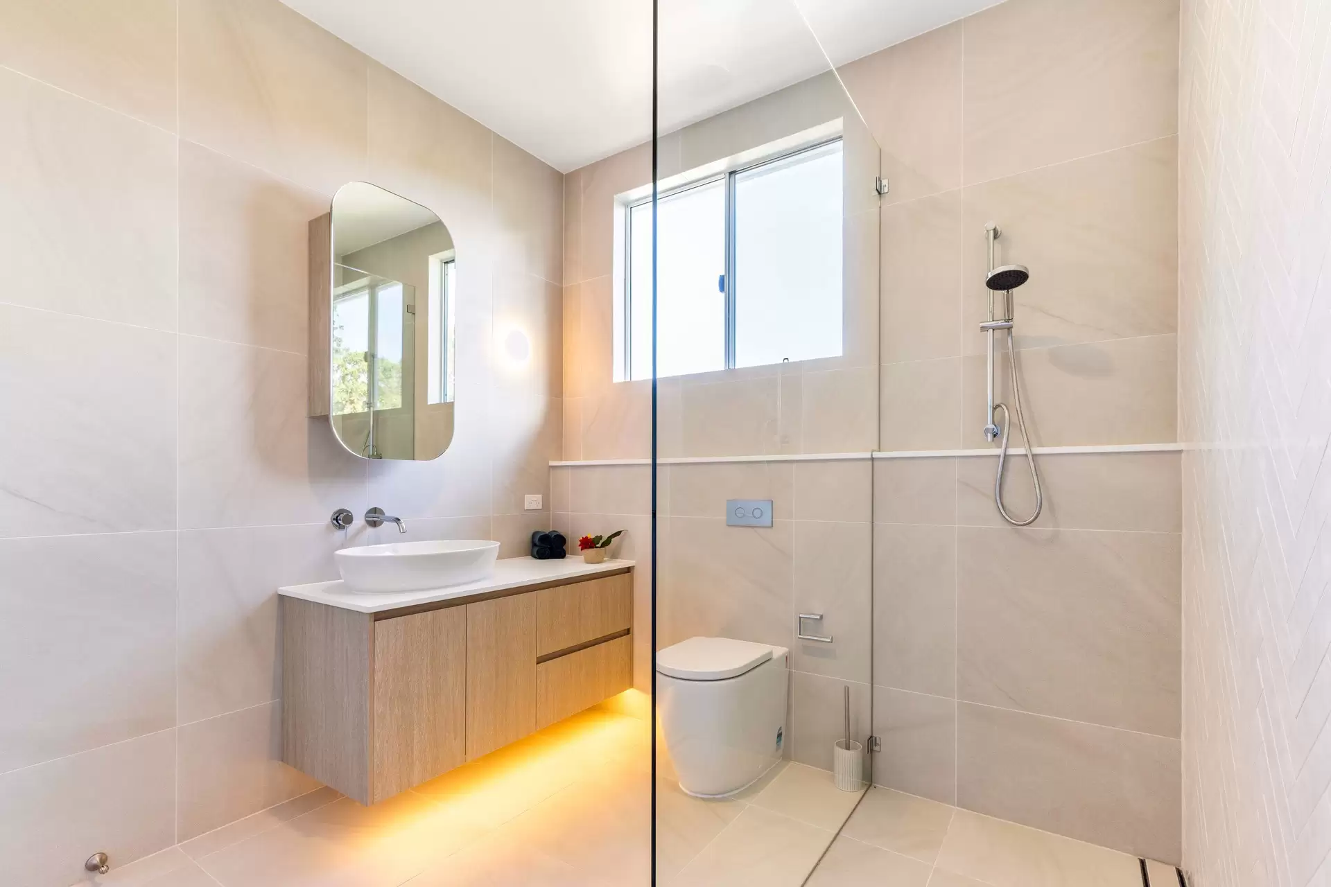 16/1 Rachel Carson Lane, Port Douglas For Sale by Queensland Sotheby's International Realty - image 1