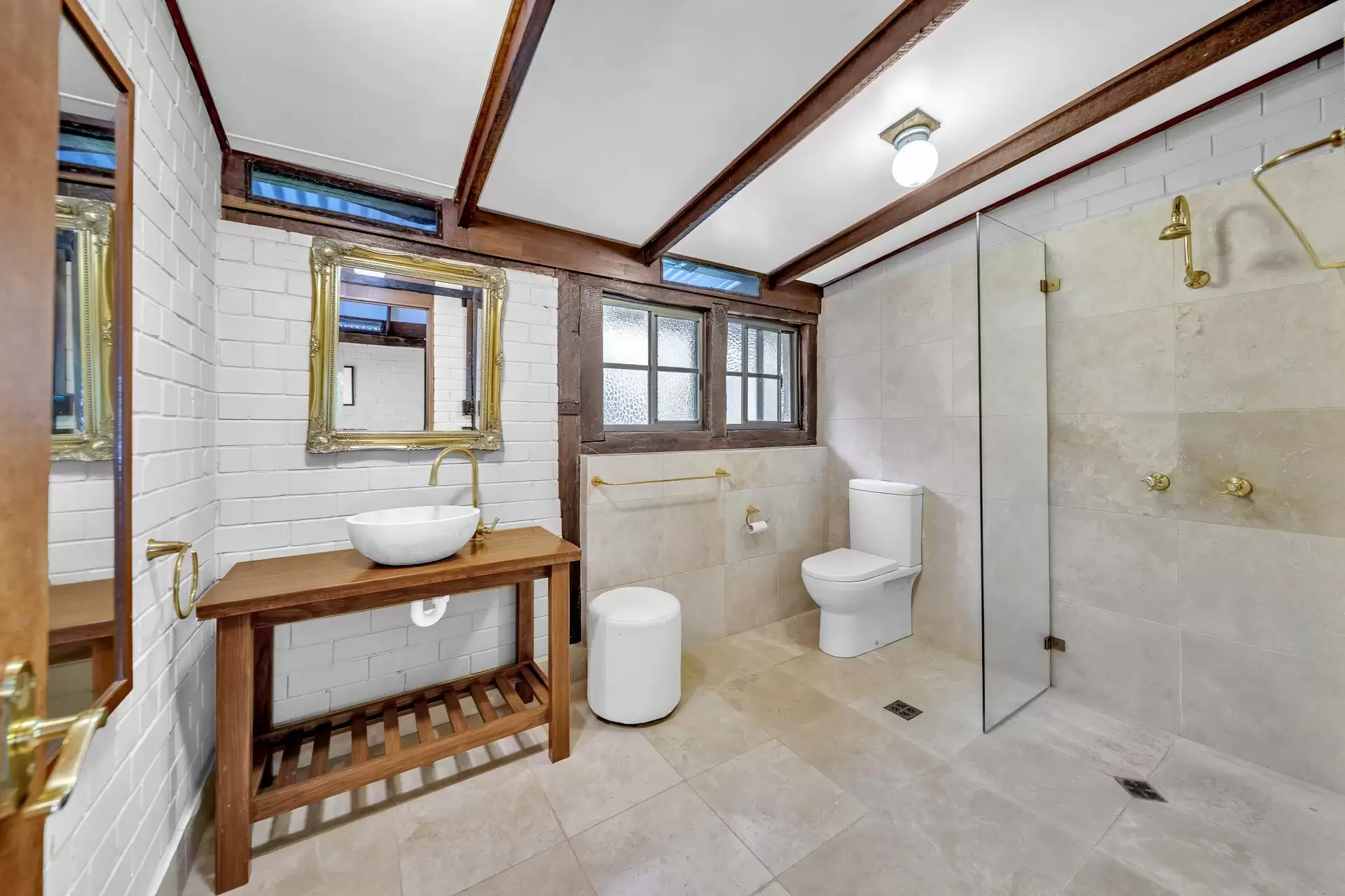 87-93 Jubilee Pocket Road, Jubilee Pocket Sold by Queensland Sotheby's International Realty - image 1
