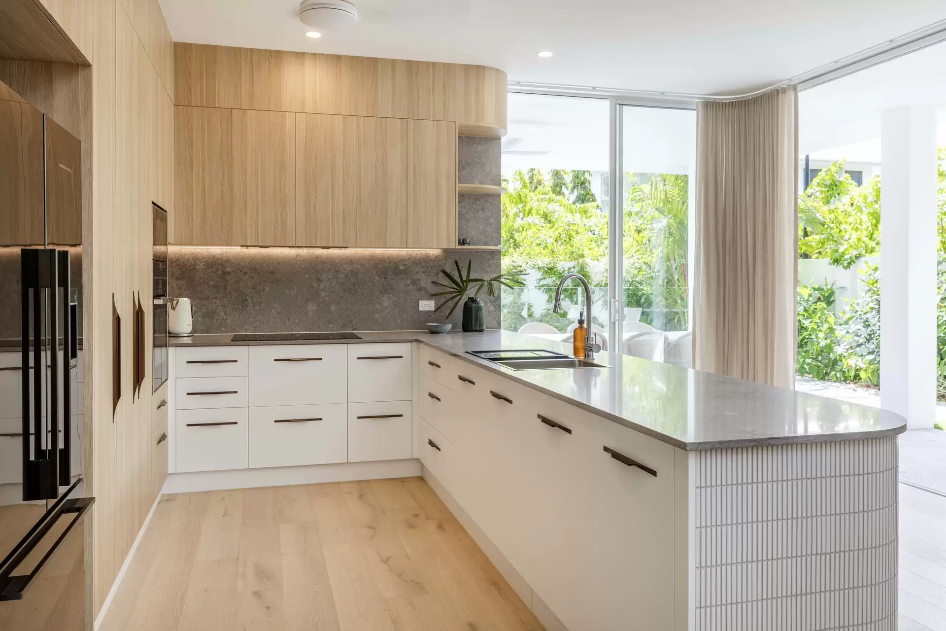 5 Rachel Carson Lane, Port Douglas Sold by Queensland Sotheby's International Realty - image 1
