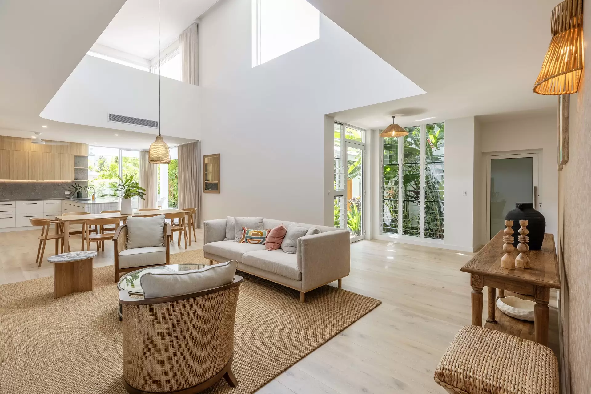 5 Rachel Carson Lane, Port Douglas Sold by Queensland Sotheby's International Realty - image 1