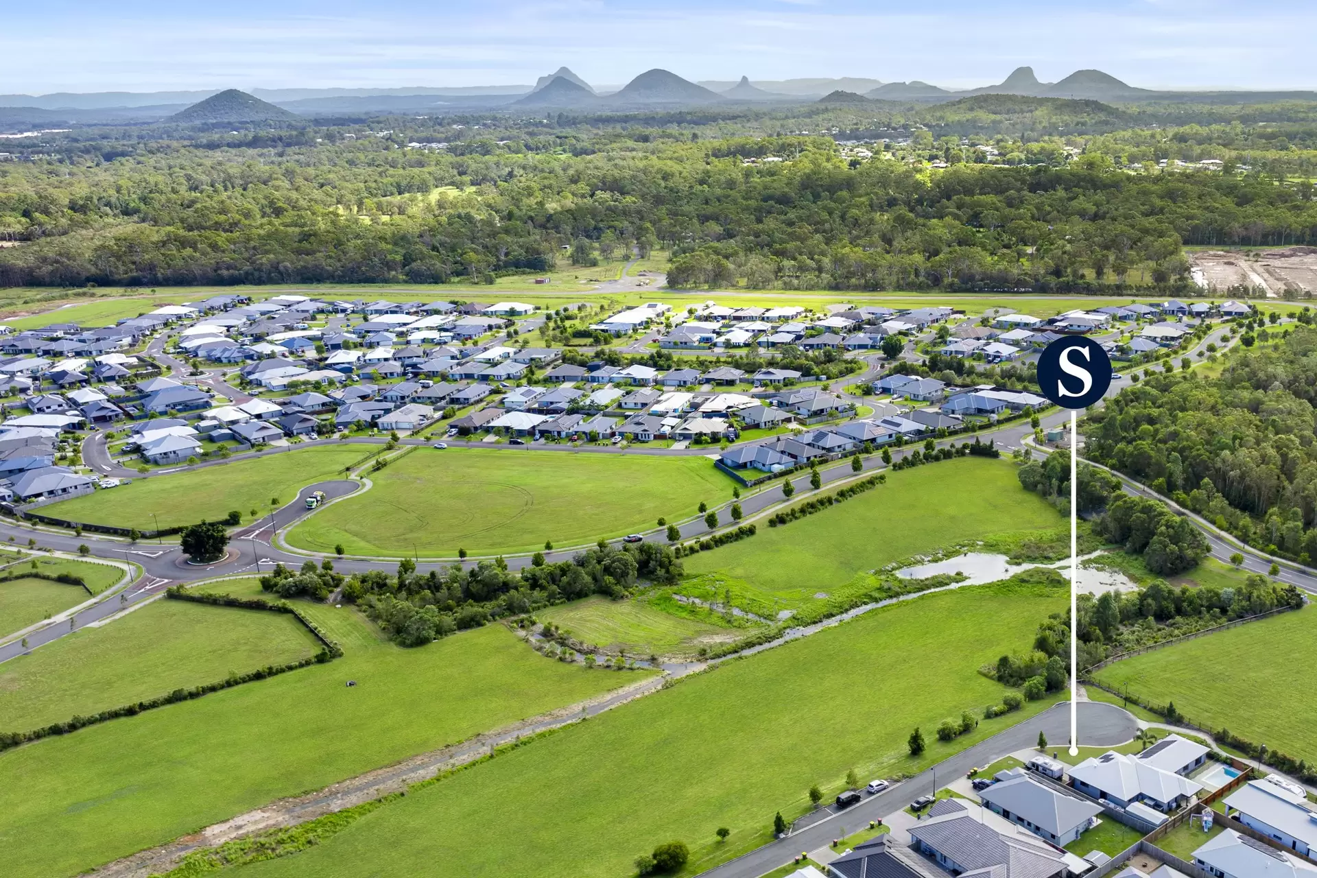 14 Buttercup Close, Caboolture Sold by Queensland Sotheby's International Realty - image 1