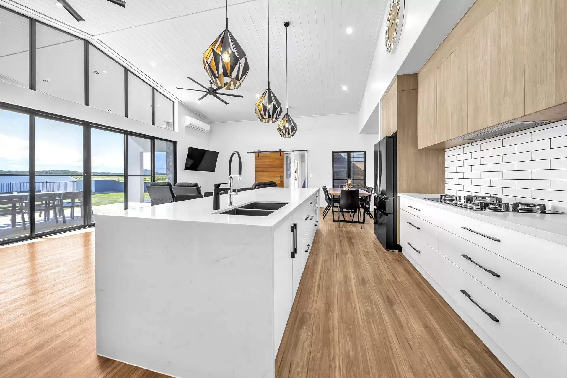 414 Bootooloo Road, Bowen Sold by Queensland Sotheby's International Realty - image 1