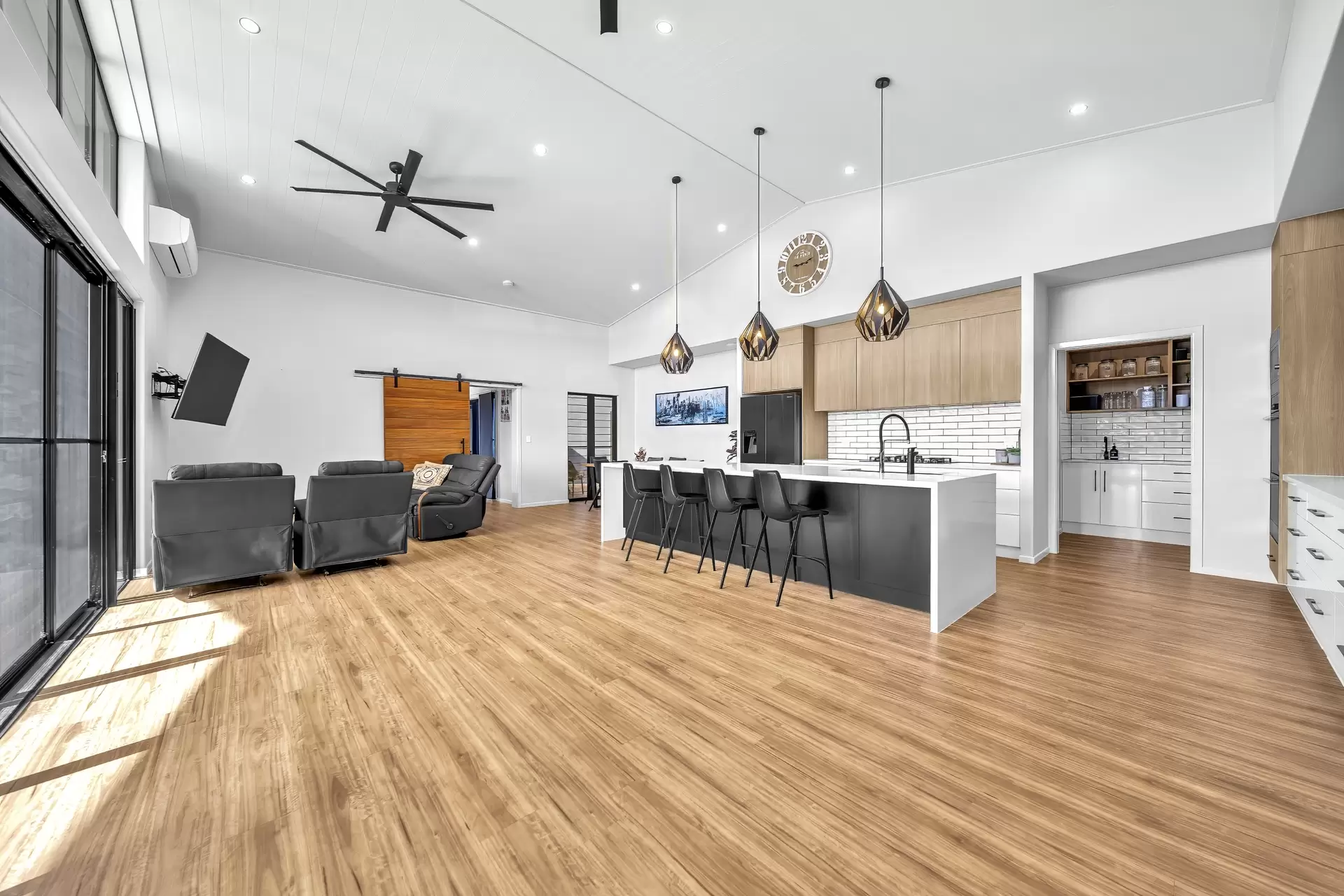 414 Bootooloo Road, Bowen Sold by Queensland Sotheby's International Realty - image 1