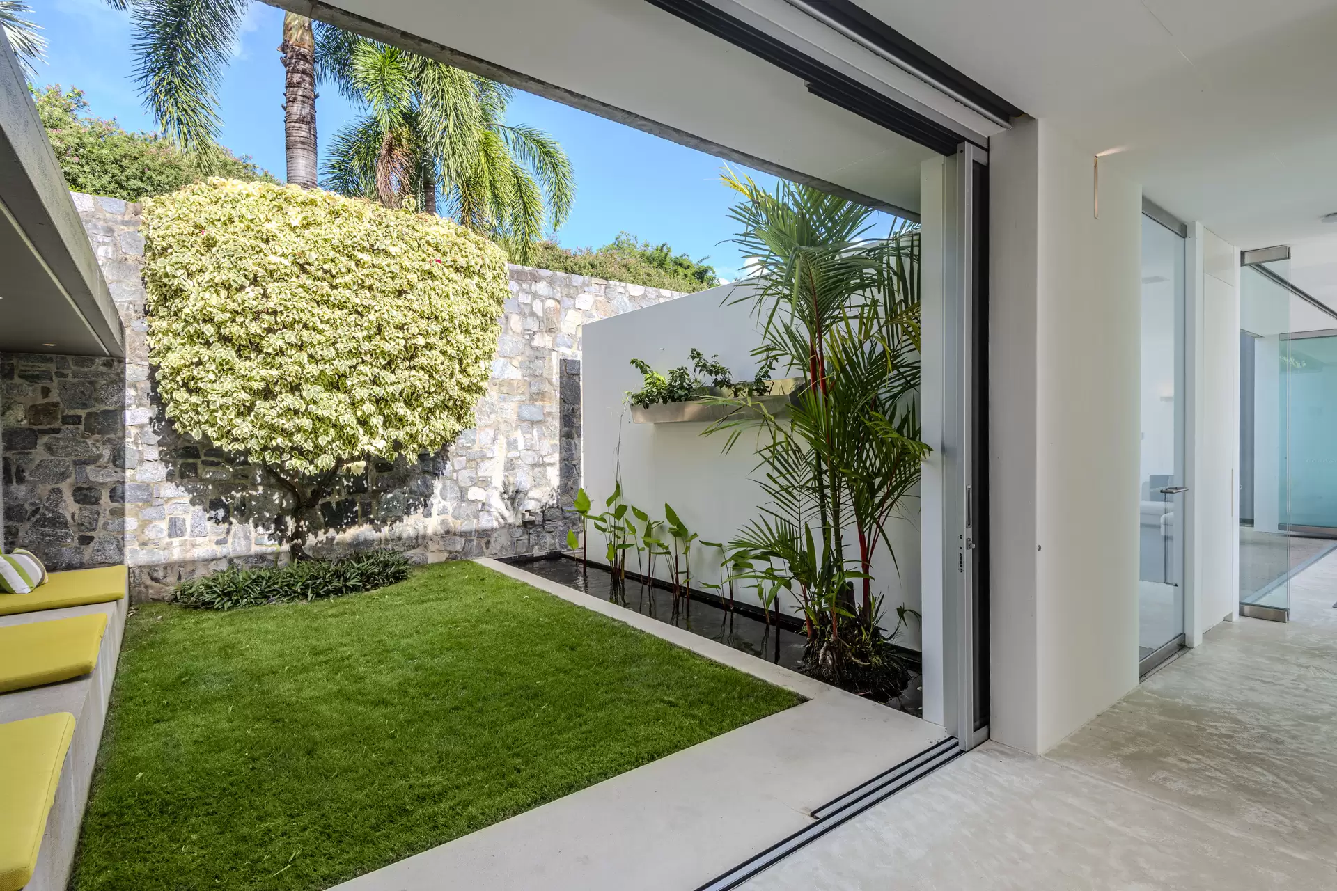 5 Plum Pudding Close, Hamilton Island For Sale by Queensland Sotheby's International Realty - image 1