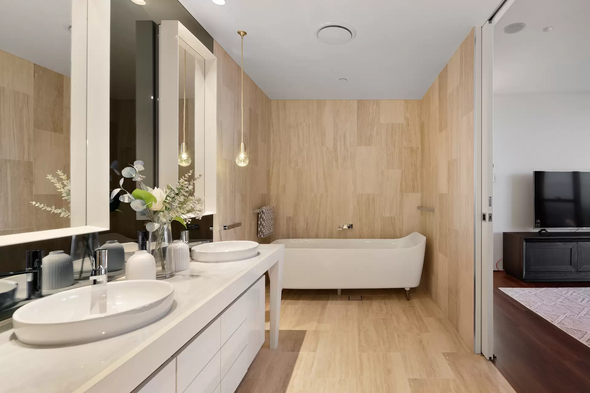 4001/140 Alice Street, Brisbane City Sold by Queensland Sotheby's International Realty - image 1