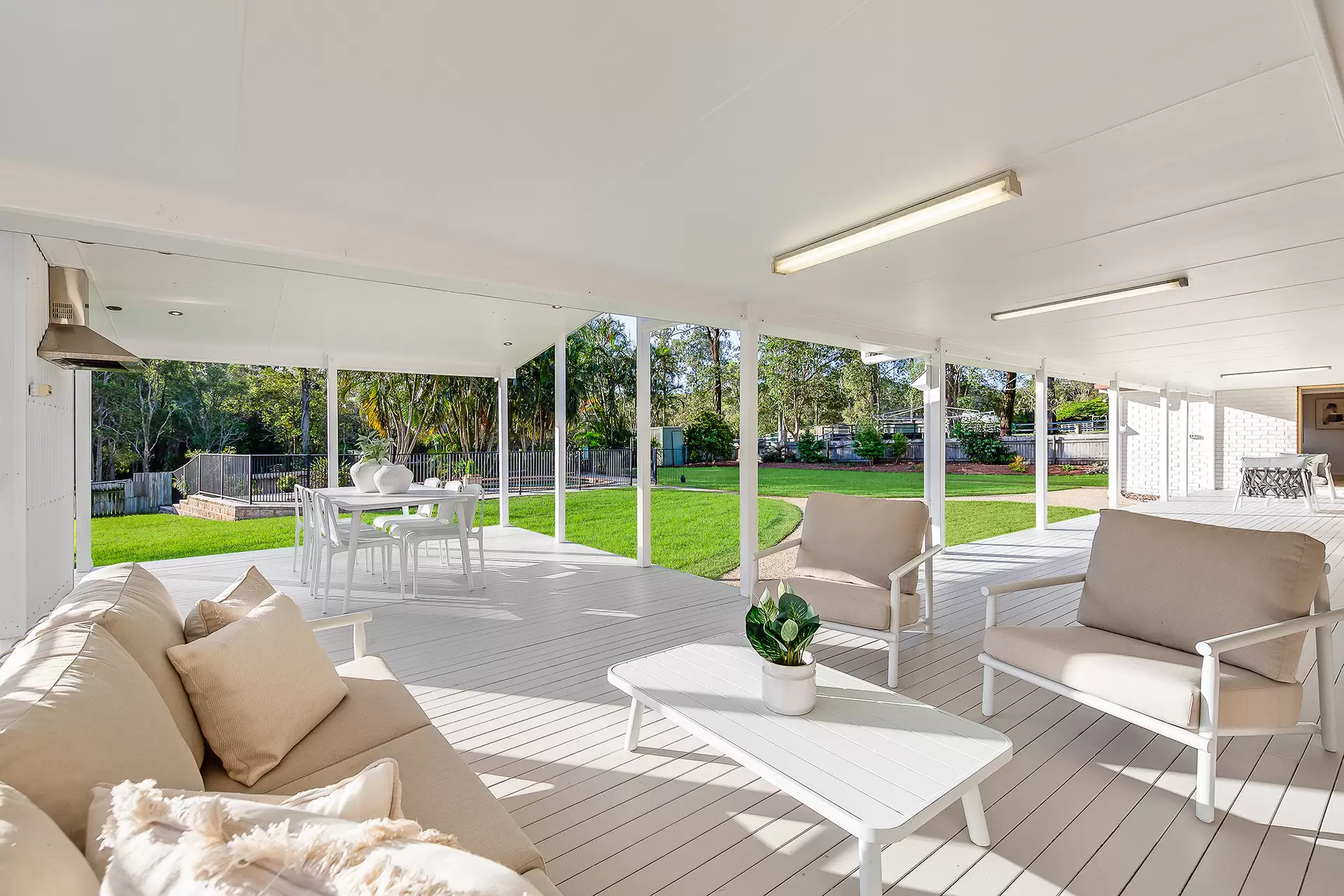 134 German Church Road, Carbrook Sold by  - image 1