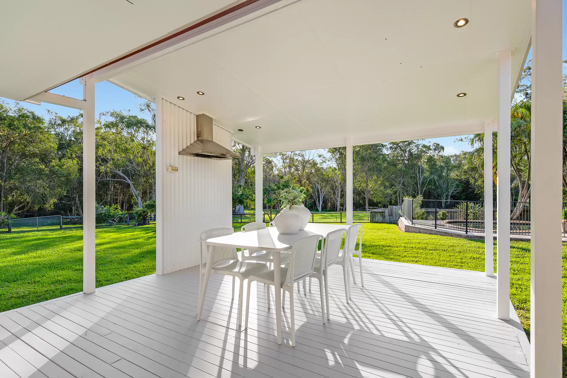 134 German Church Road, Carbrook Sold by  - image 1