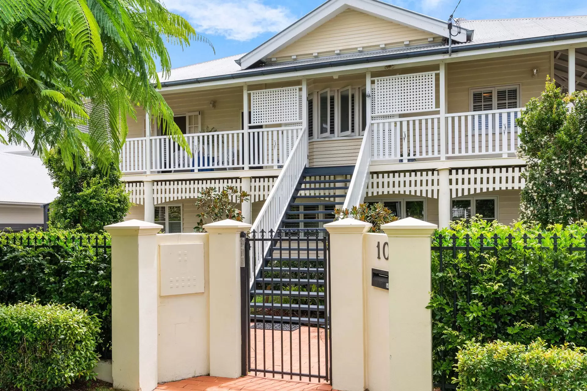 10 Brook Street, Kalinga Sold by Queensland Sotheby's International Realty - image 1