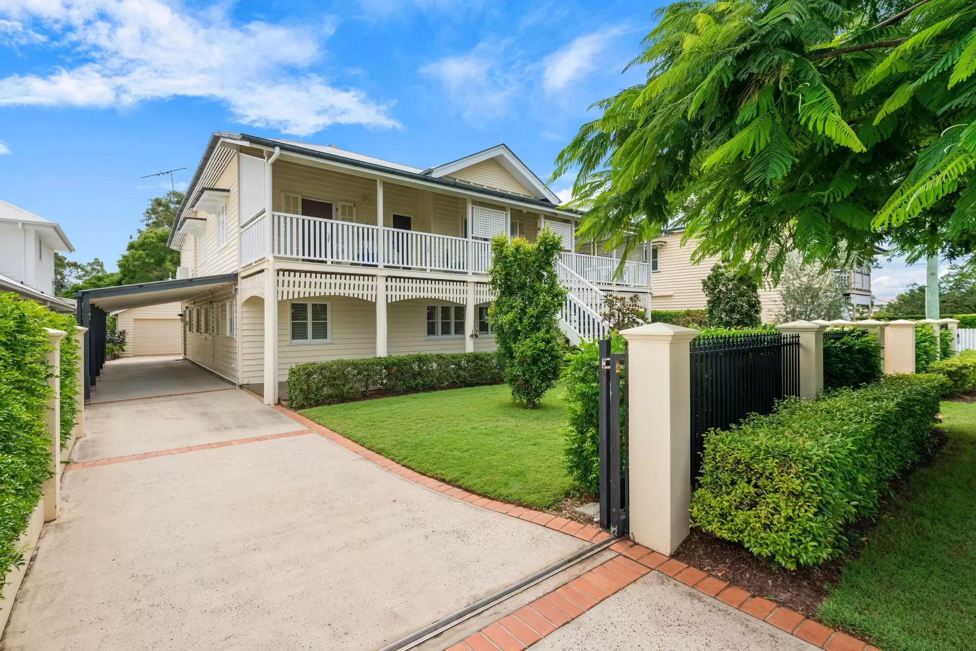 10 Brook Street, Kalinga Sold by Queensland Sotheby's International Realty - image 1