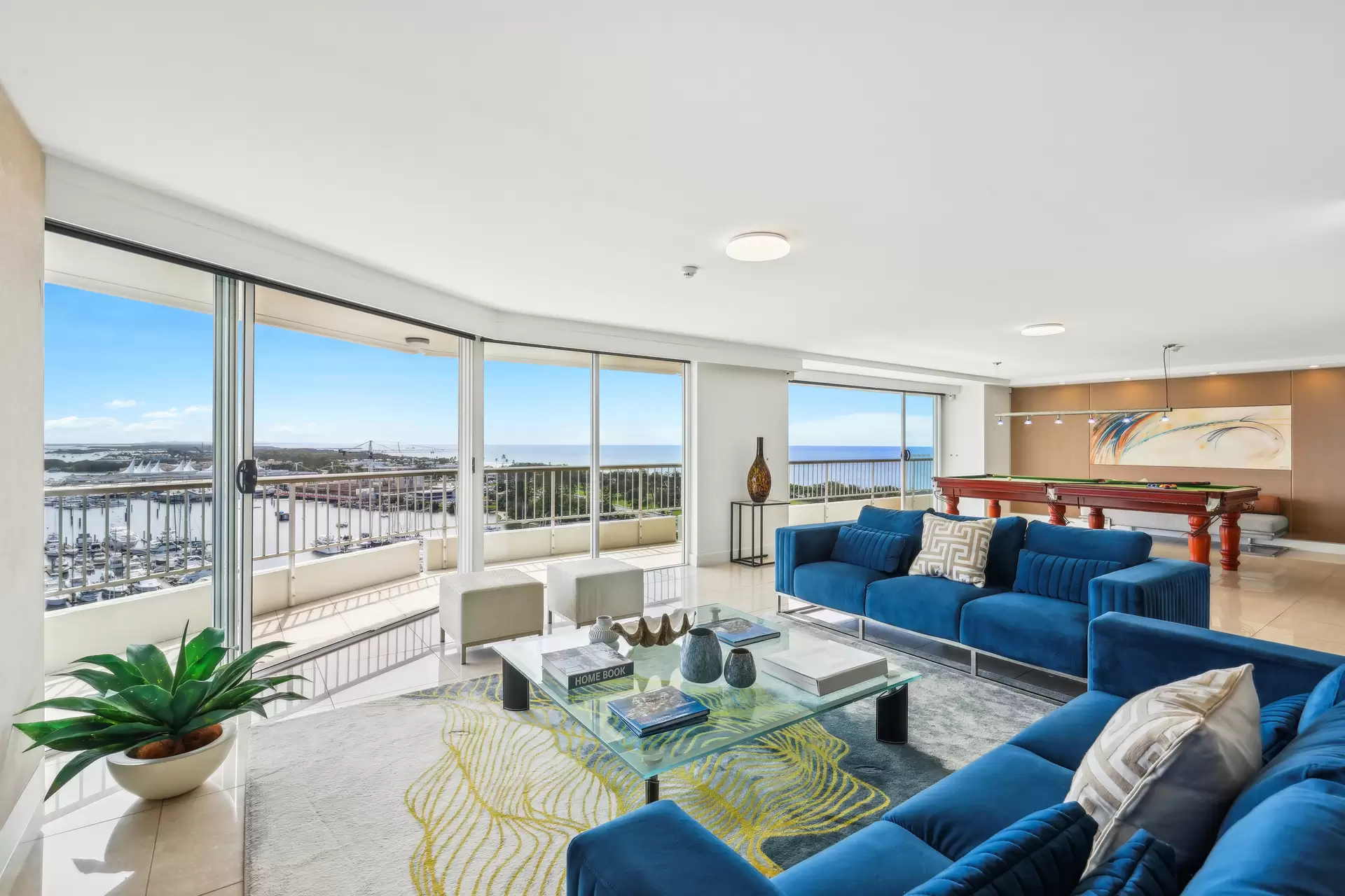 41/18 MacArthur Parade, Main Beach Sold by Queensland Sotheby's International Realty - image 1