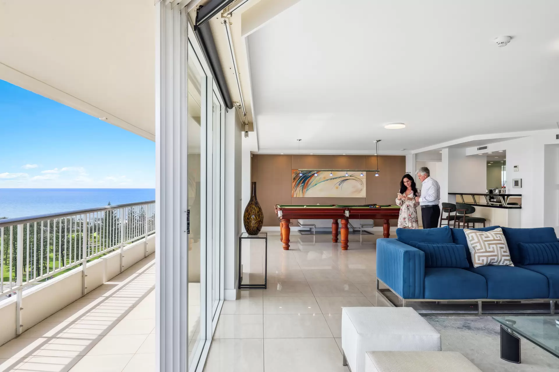 41/18 MacArthur Parade, Main Beach Sold by Queensland Sotheby's International Realty - image 1
