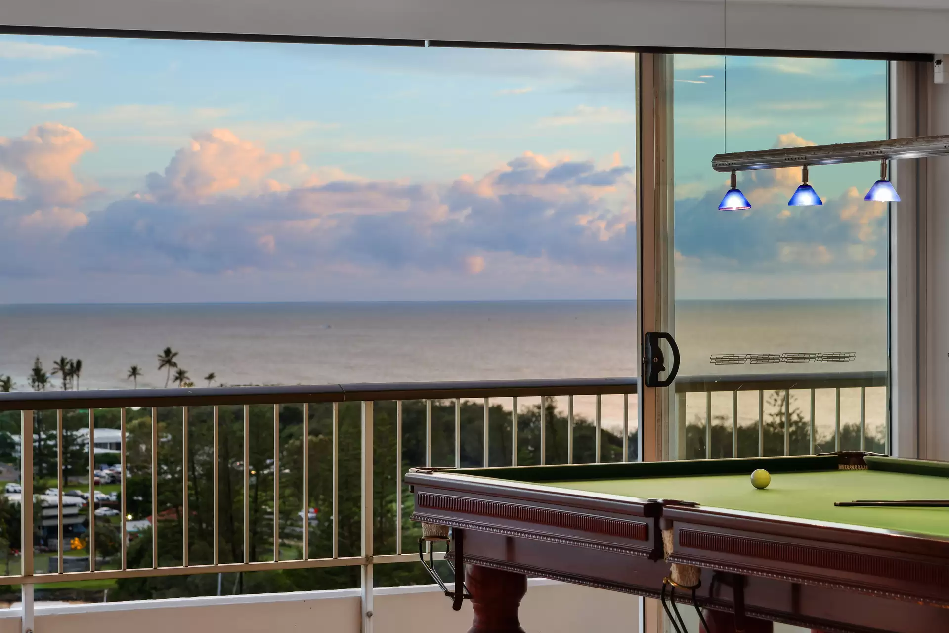 41/18 MacArthur Parade, Main Beach Sold by Queensland Sotheby's International Realty - image 1