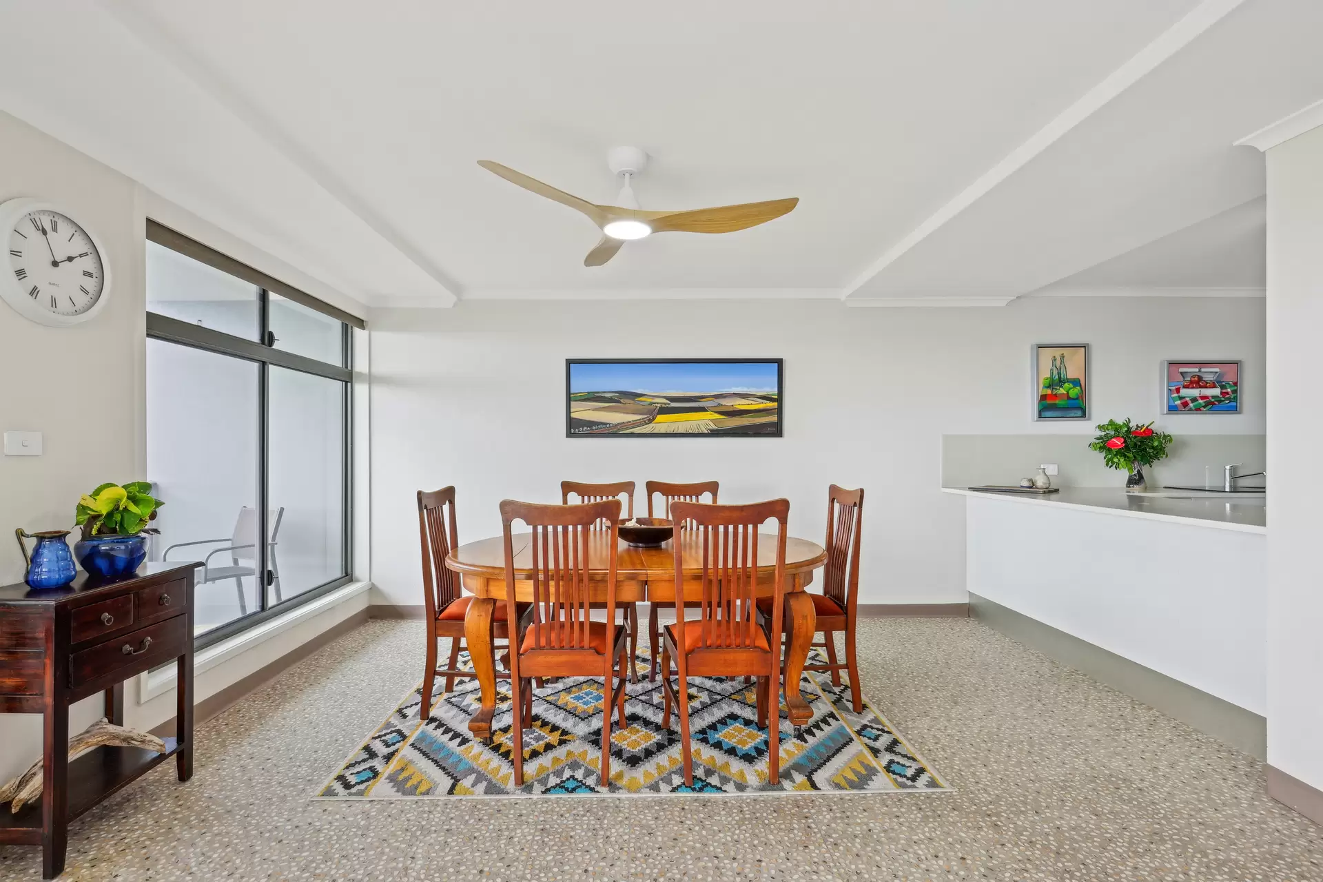 26/32-34 Musgrave Street, Coolangatta Sold by  - image 1