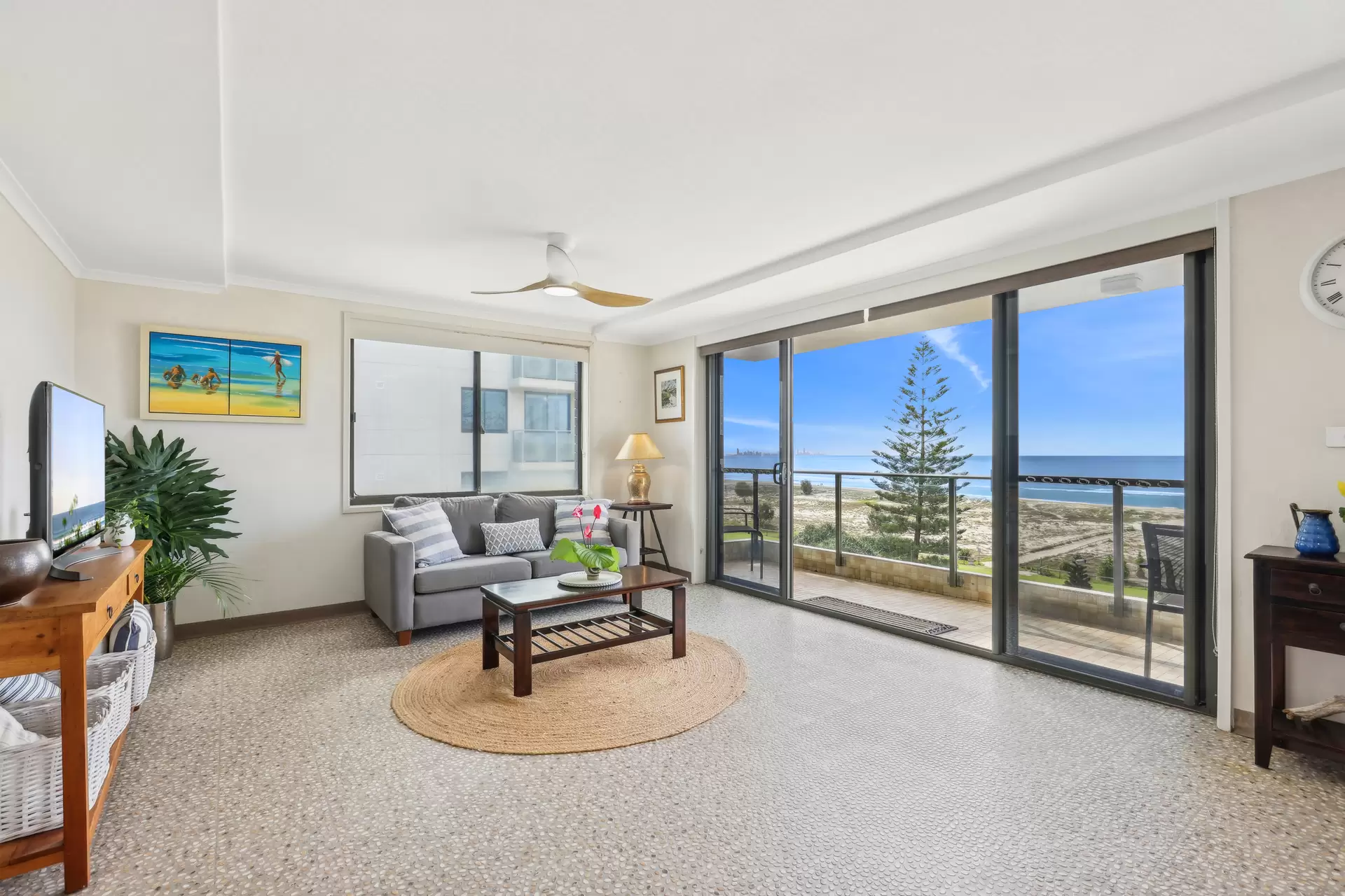 26/32-34 Musgrave Street, Coolangatta Sold by Queensland Sotheby's International Realty - image 1