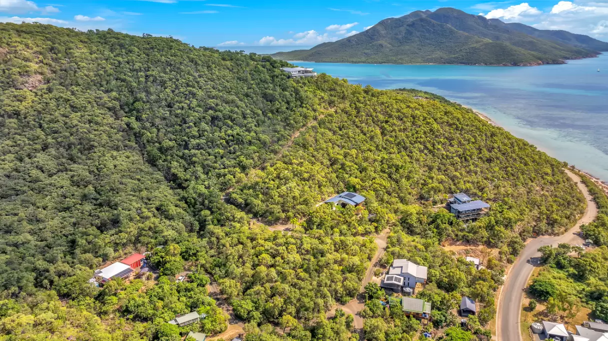 129 Gloucester Avenue, Hideaway Bay For Sale by Queensland Sotheby's International Realty - image 1