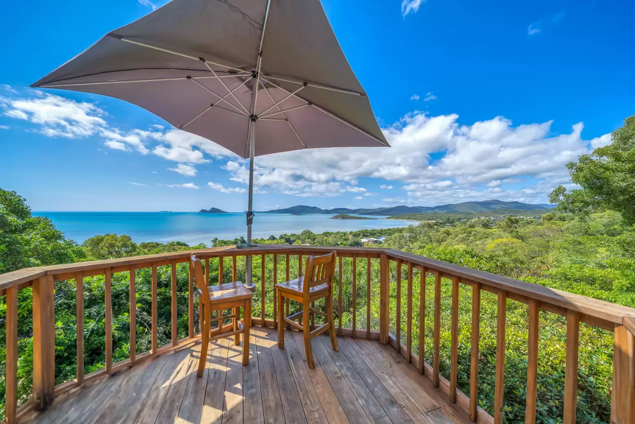 129 Gloucester Avenue, Hideaway Bay For Sale by Queensland Sotheby's International Realty - image 1