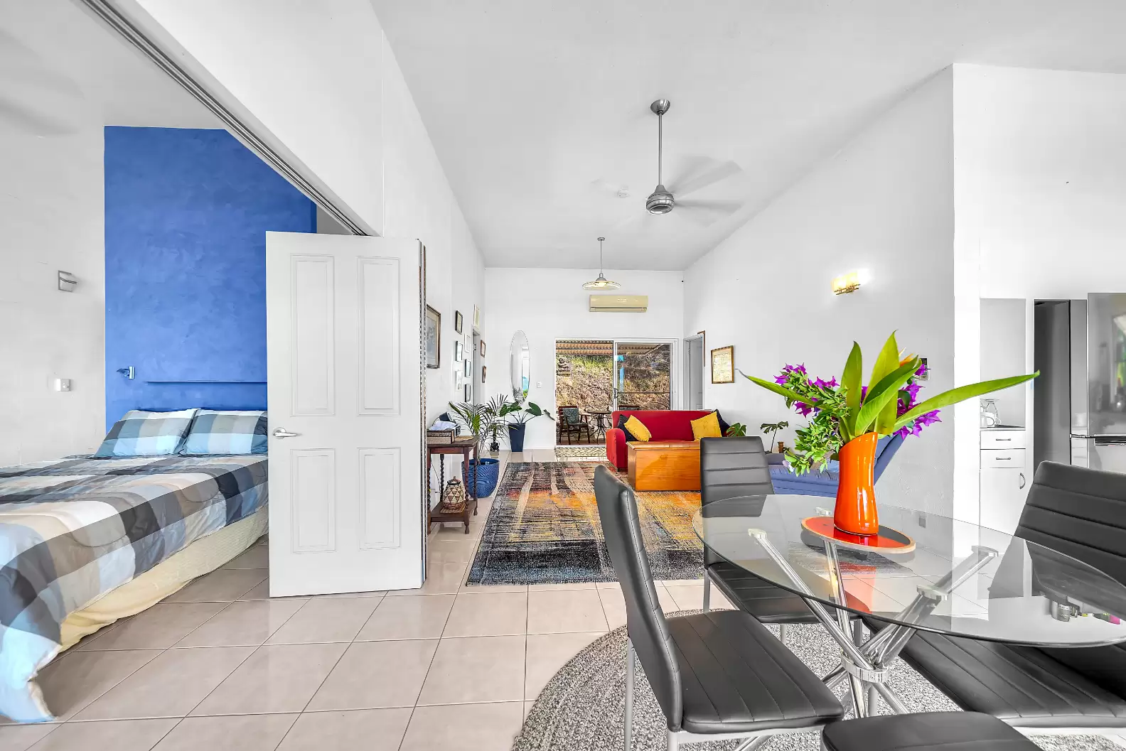 129 Gloucester Avenue, Hideaway Bay For Sale by Queensland Sotheby's International Realty - image 1