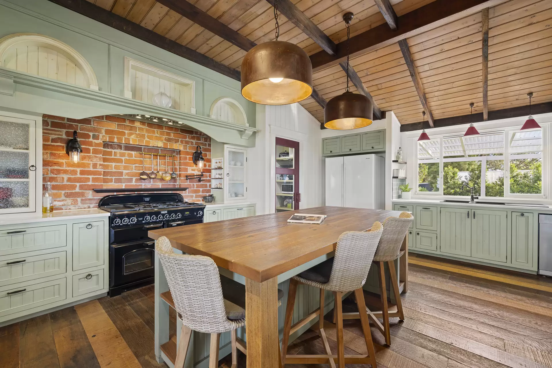 124 Austin Road, Mount Mee Sold by  - image 1