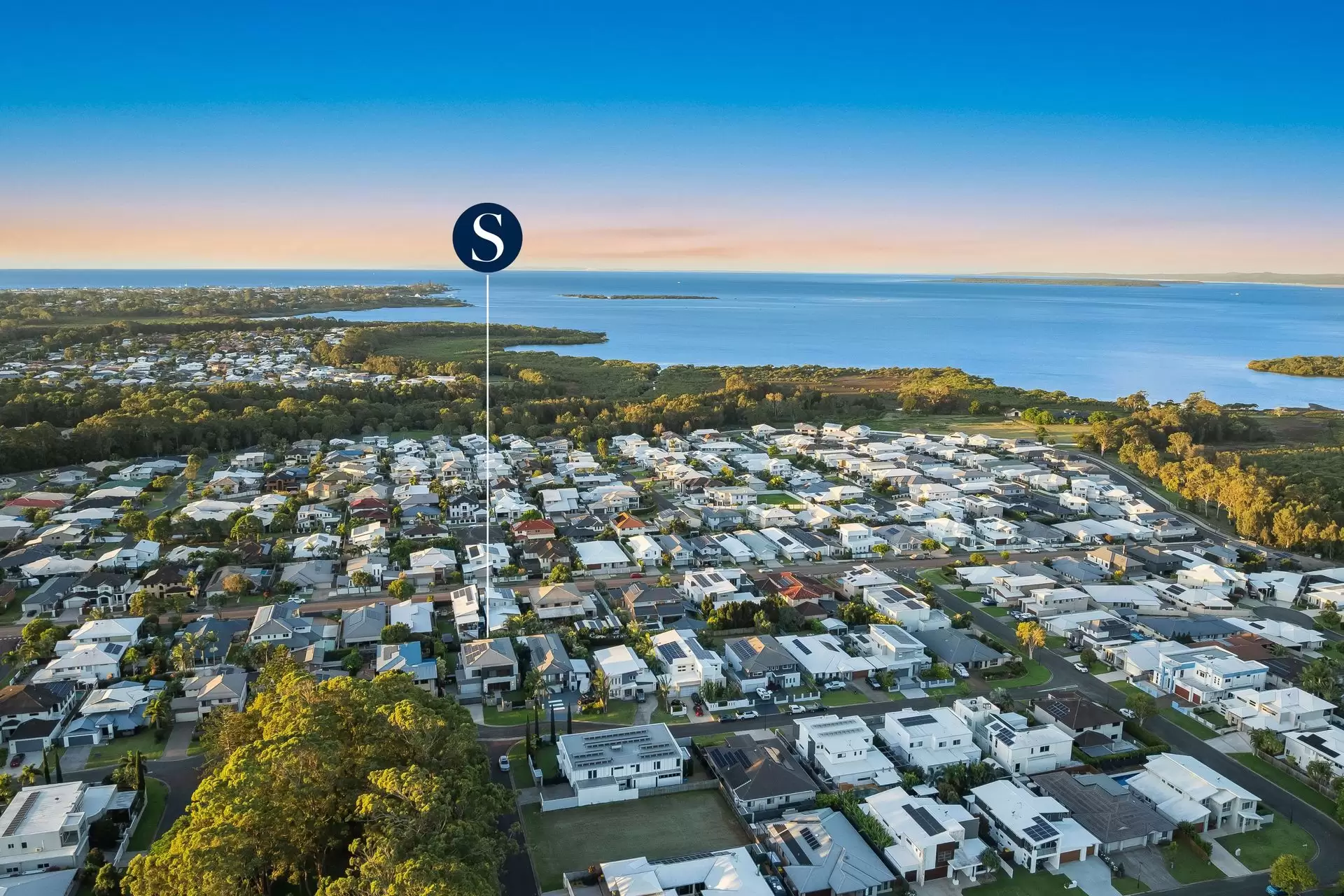 16 Ziggys Drive, Thornlands Sold by Queensland Sotheby's International Realty - image 1