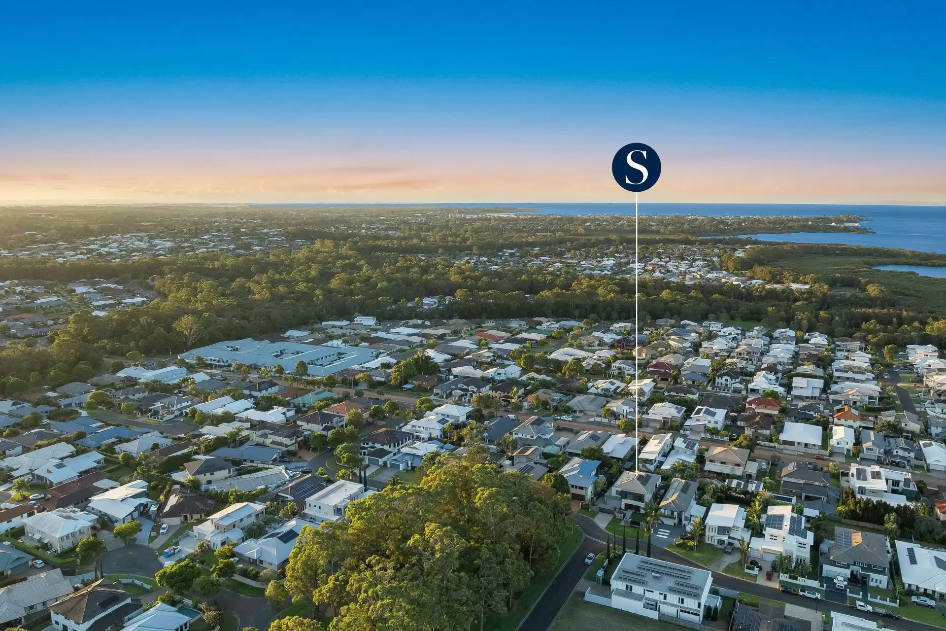 16 Ziggys Drive, Thornlands Sold by Queensland Sotheby's International Realty - image 1