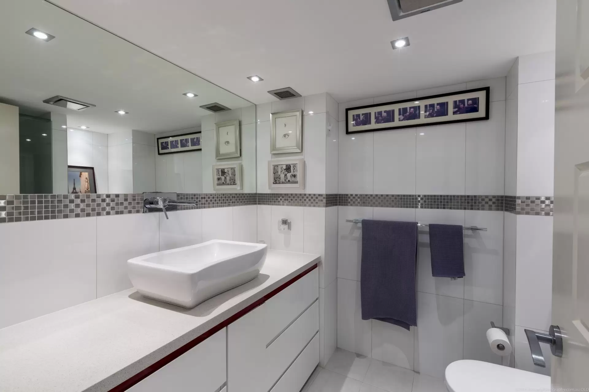 16/1 Peninsular Drive, Surfers Paradise Sold by Queensland Sotheby's International Realty - image 1