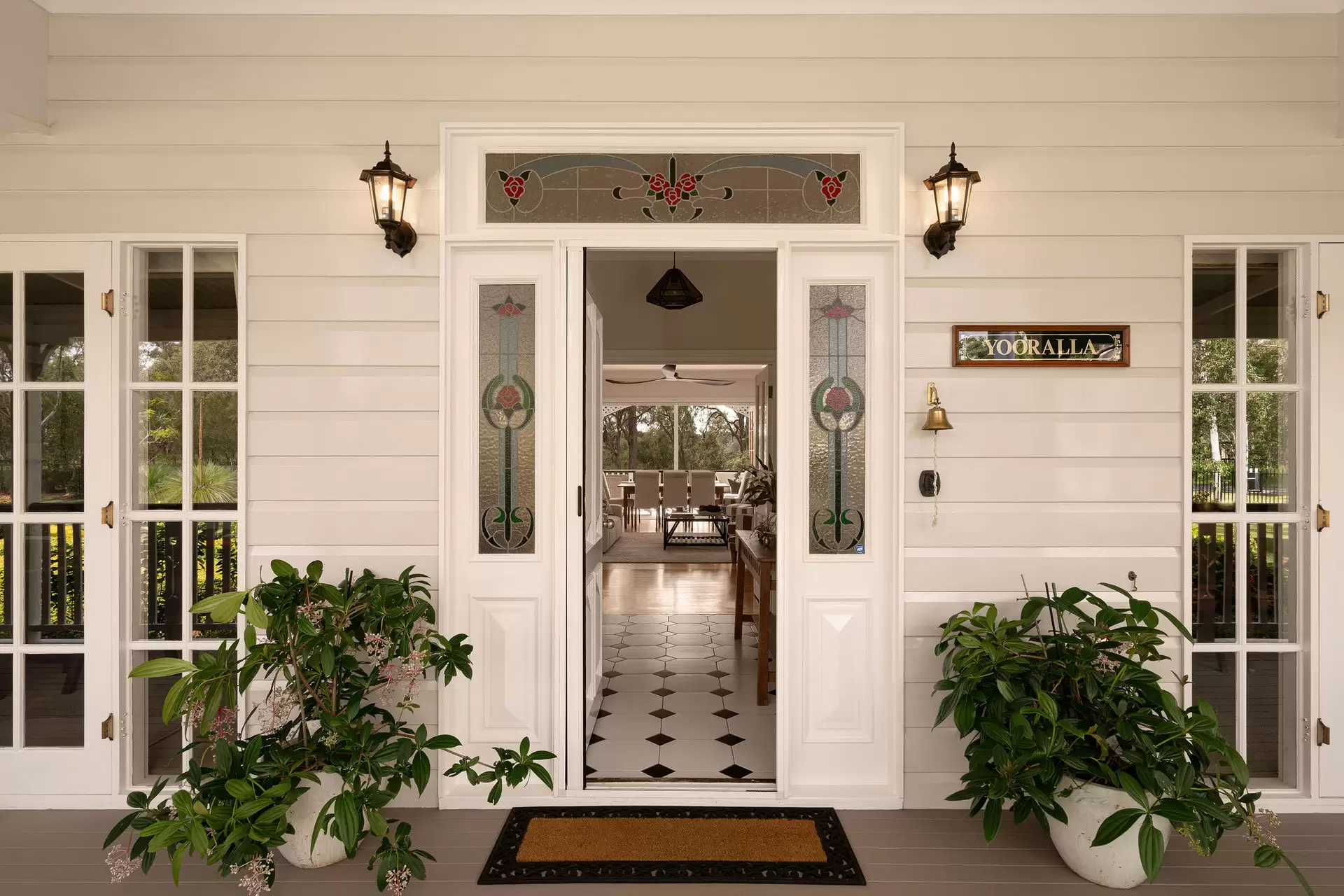468 Prout Road, Burbank Sold by Queensland Sotheby's International Realty - image 1