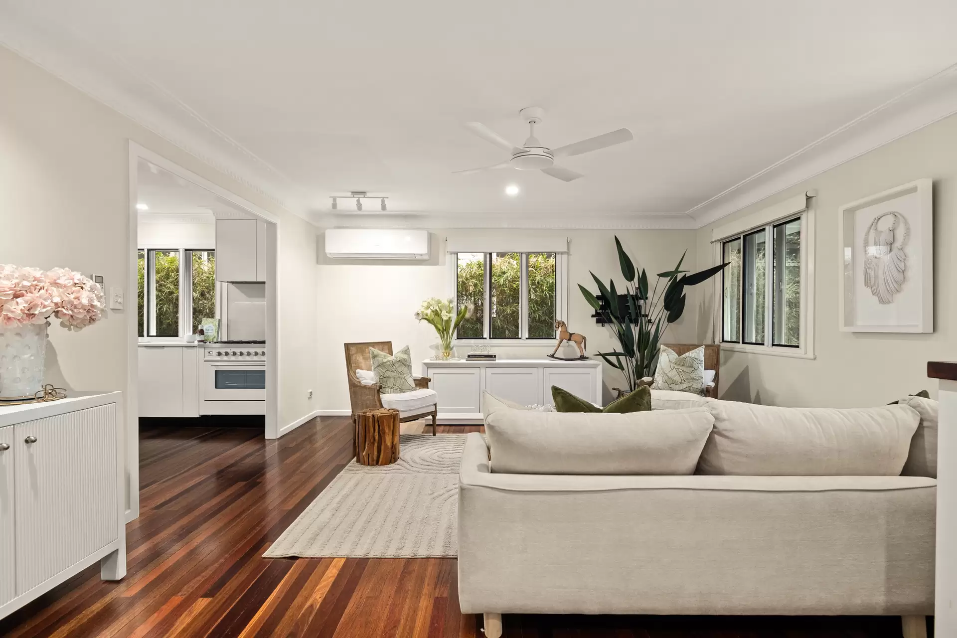 46 Belnoel Street, Wavell Heights Sold by Queensland Sotheby's International Realty - image 1