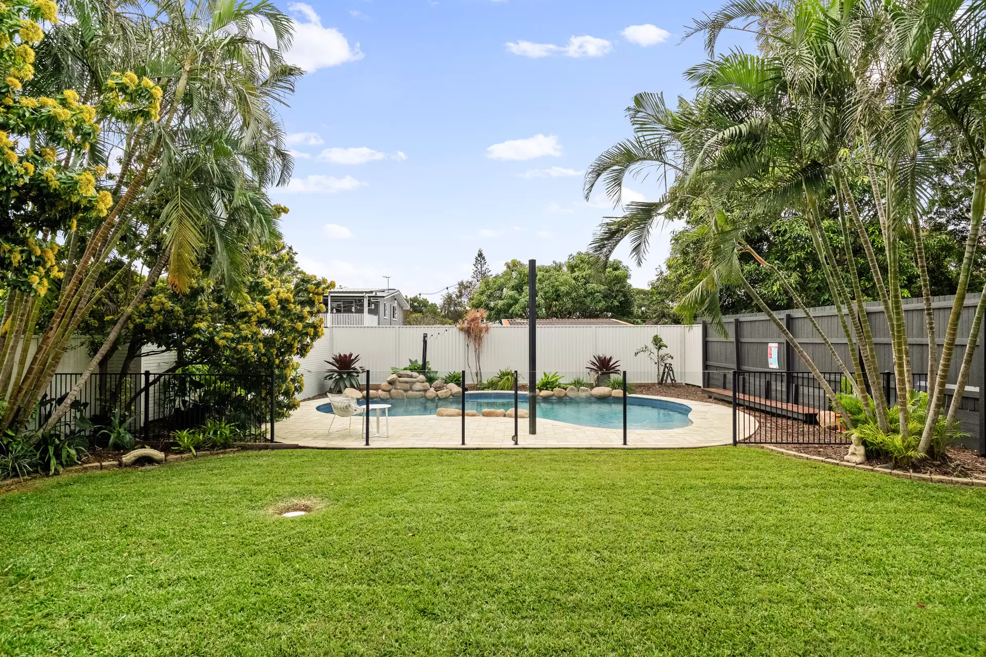 46 Belnoel Street, Wavell Heights Sold by Queensland Sotheby's International Realty - image 1
