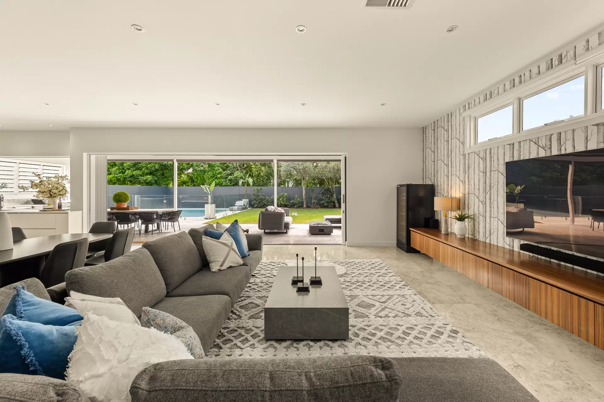 27 Judge Street, Kalinga Sold by Queensland Sotheby's International Realty - image 1