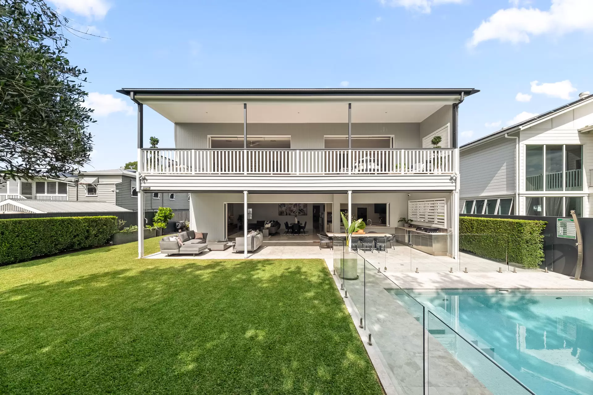 27 Judge Street, Kalinga Sold by Queensland Sotheby's International Realty - image 1