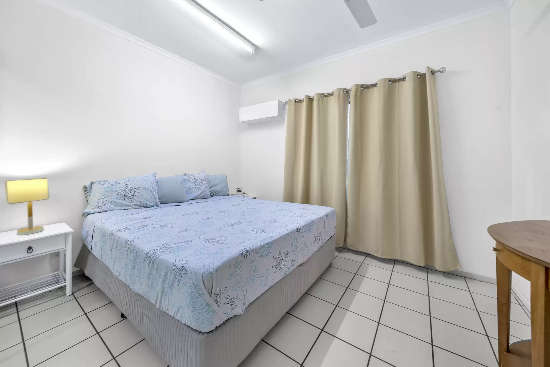 2/15 Hermitage Drive, Airlie Beach For Sale by Queensland Sotheby's International Realty - image 1