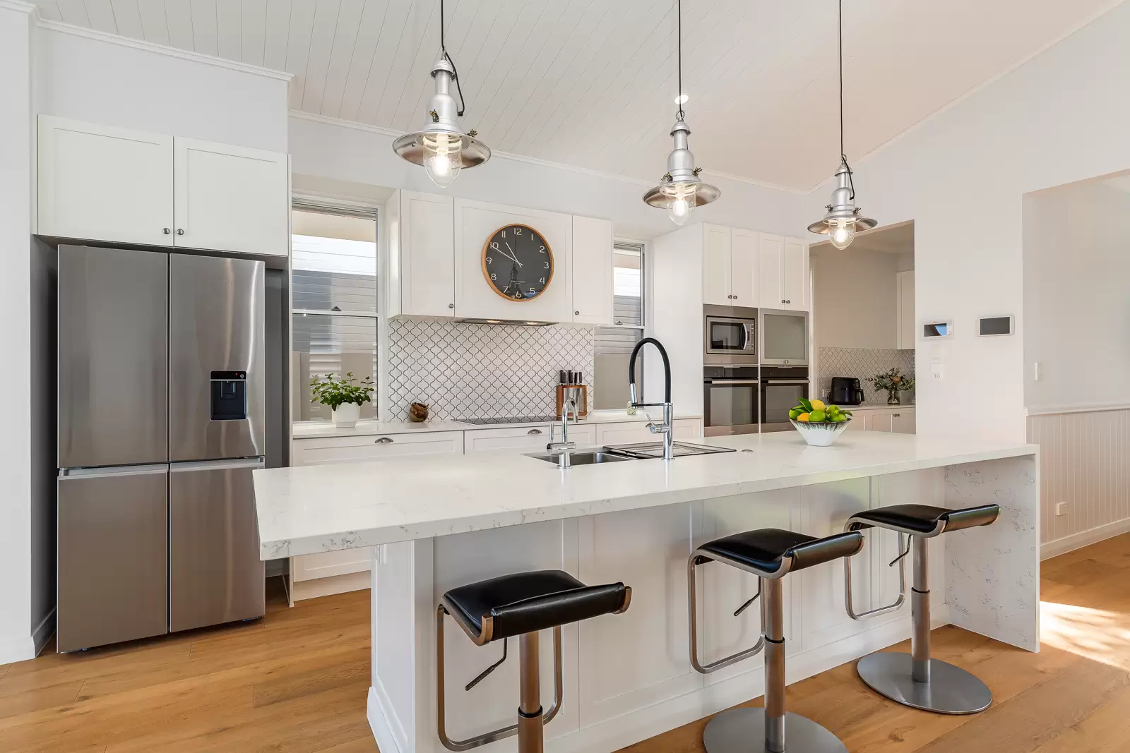 23 Seacrest Court, Raby Bay Sold by Queensland Sotheby's International Realty - image 1