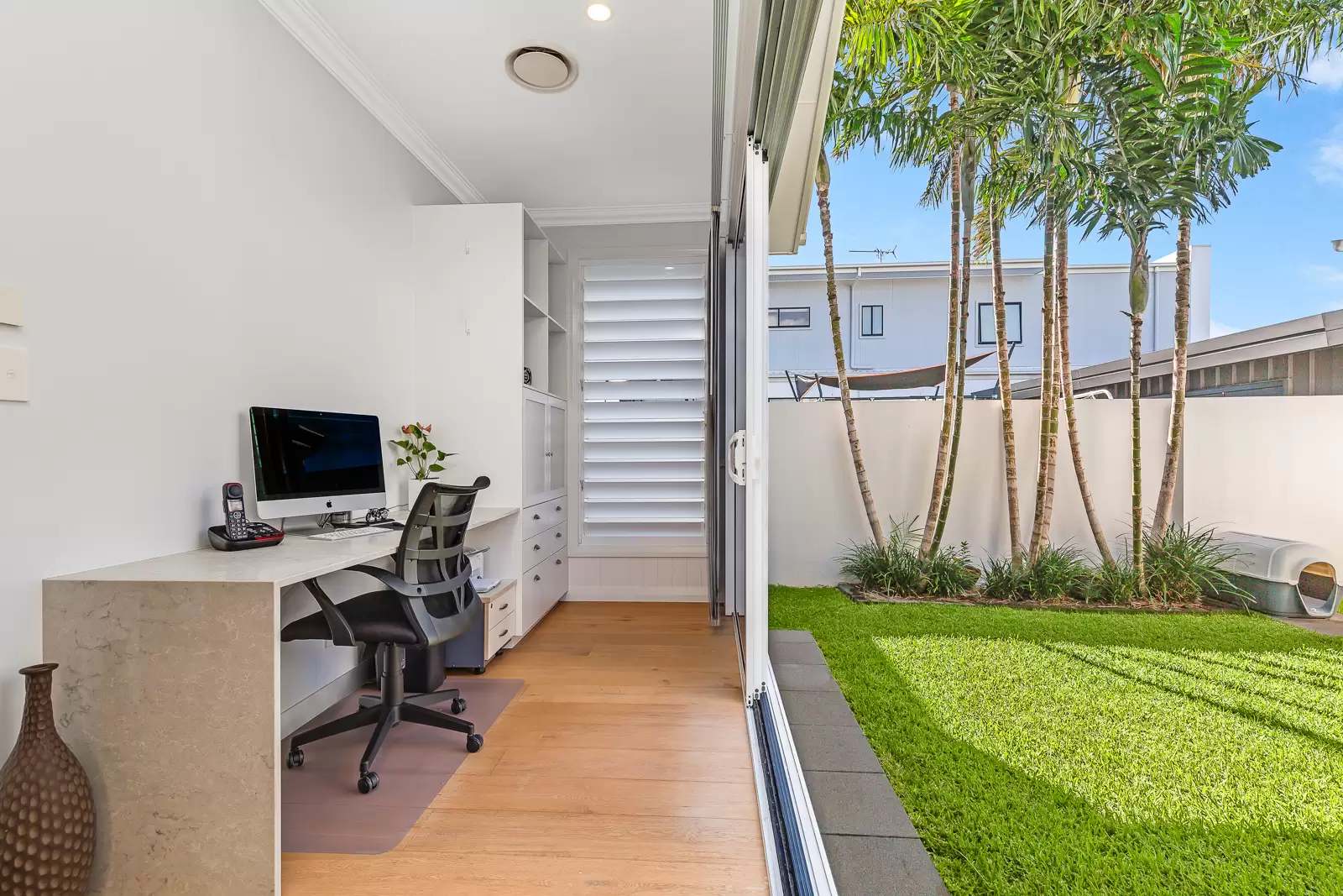 23 Seacrest Court, Raby Bay Sold by Queensland Sotheby's International Realty - image 1