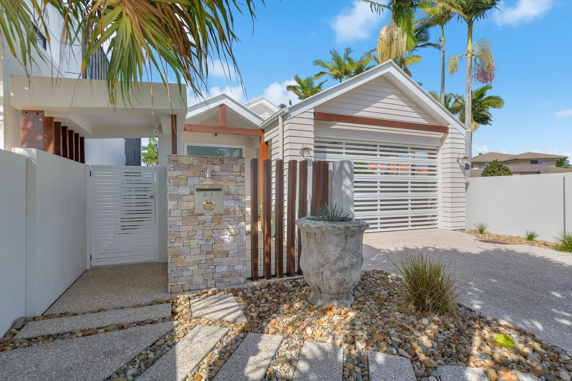 23 Seacrest Court, Raby Bay Sold by  - image 1