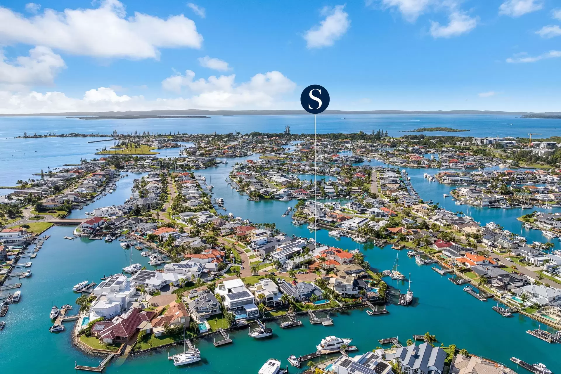 23 Seacrest Court, Raby Bay Sold by Queensland Sotheby's International Realty - image 1
